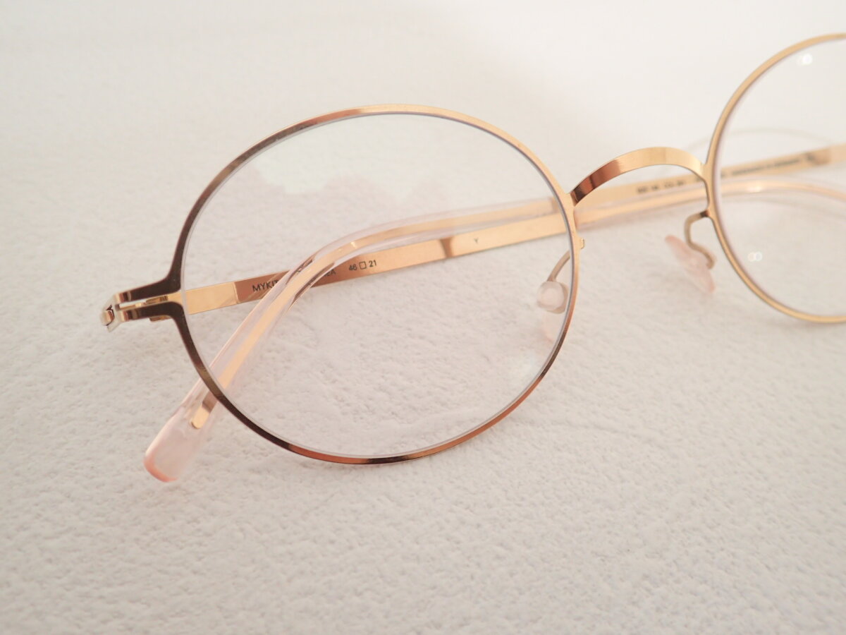 マイキータ（MYKITA）の超繊細ゴールドカラーフレーム☆「TONA