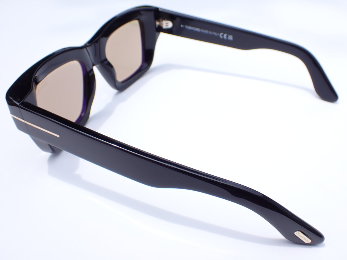 調光レンズ搭載サングラス|TOM FORD(トムフォード) TF1154-TOM FORD