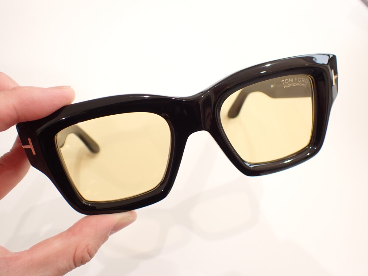 調光レンズ搭載サングラス|TOM FORD(トムフォード) TF1154-TOM FORD