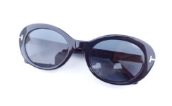 レトロなオーバルシェイプサングラス｜TOMFORD(トムフォード）「TF1172K」