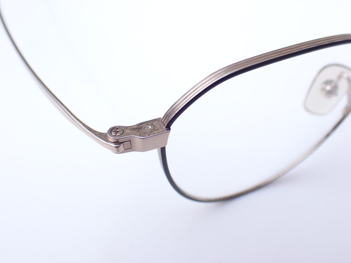 シンプルなクラウンパントメタルフレーム｜999.9(フォーナインズ) S-628T-999.9 