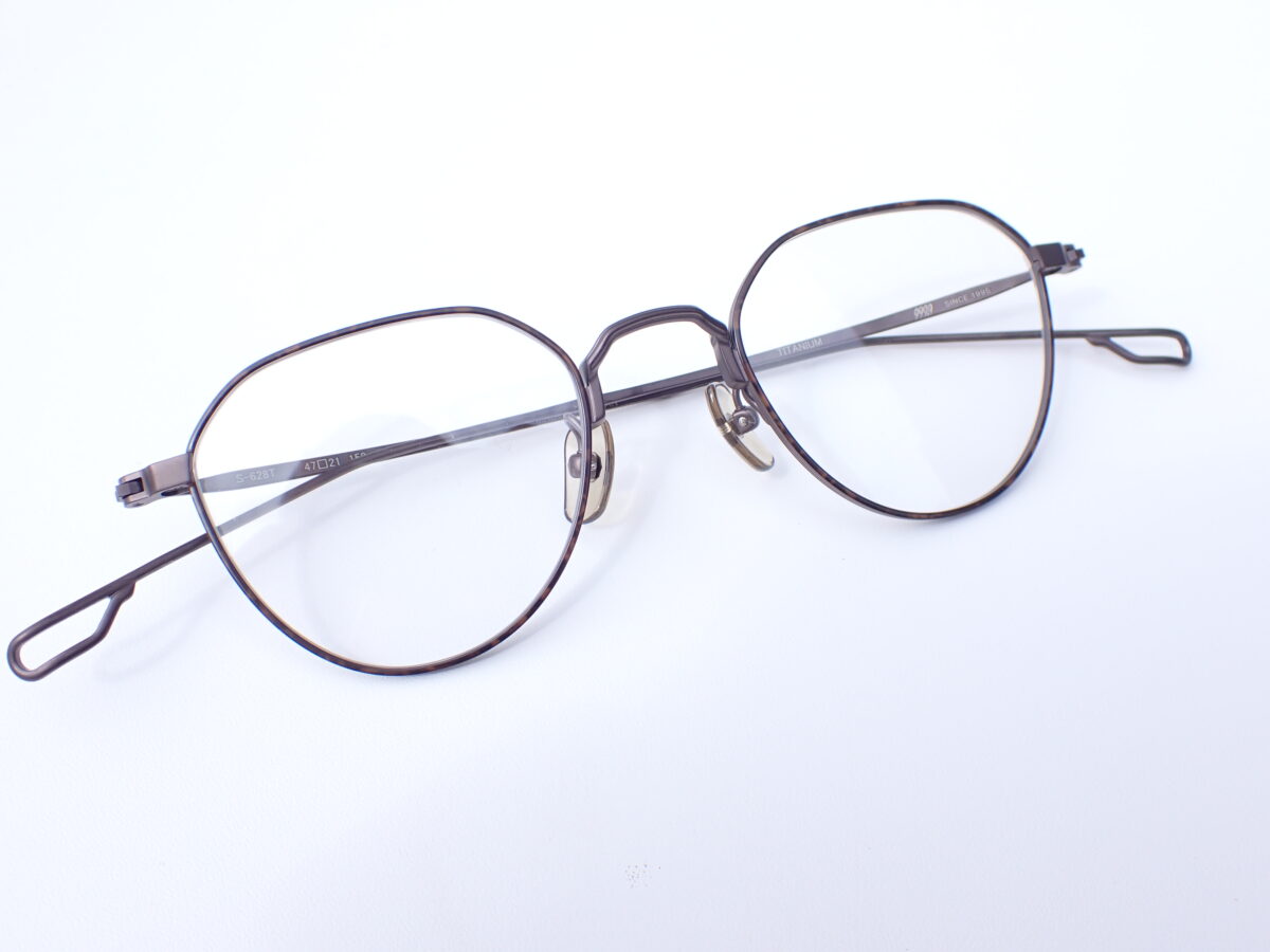 シンプルなクラウンパントメタルフレーム｜999.9(フォーナインズ) S-628T-999.9 