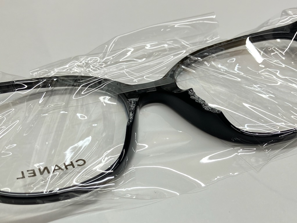 お客様の眼鏡フレームをハナモリ加工してみました-CHANEL 加工 