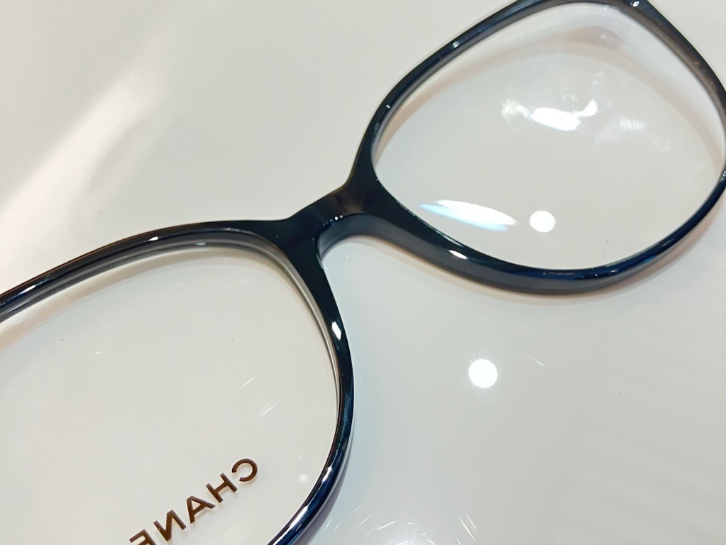 お客様の眼鏡フレームをハナモリ加工してみました-CHANEL 加工 