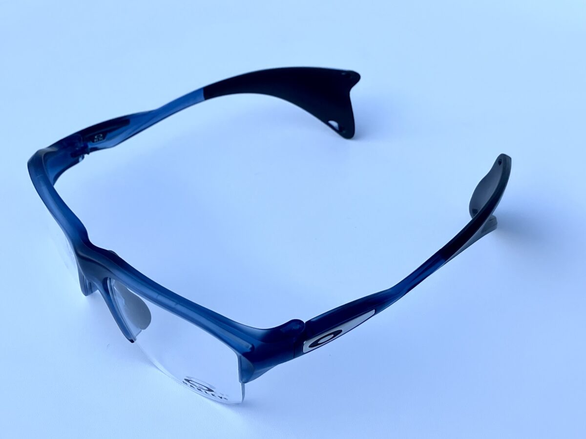 癖のあるのがクセになる?|オークリー(OAKLEY)「Stunt Glider:OX8198」-OAKLEY