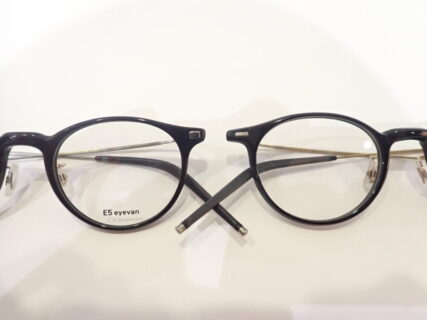 ストレスフリーの日本製メガネ｜E5eyevan（イーファイブアイヴァン）「p1」