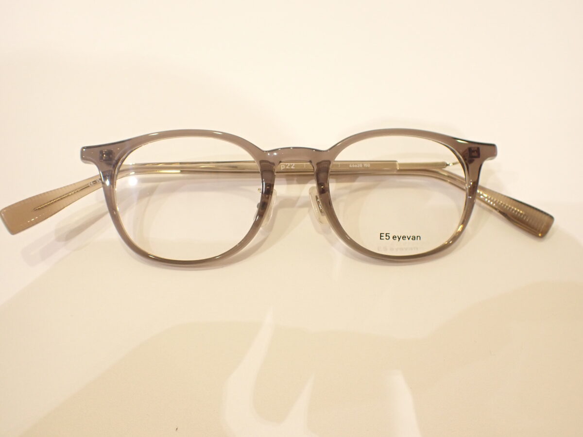 全く無駄のないミニマルなフレーム｜E5eyevan「p22」-EYEVAN E5 eyevan 