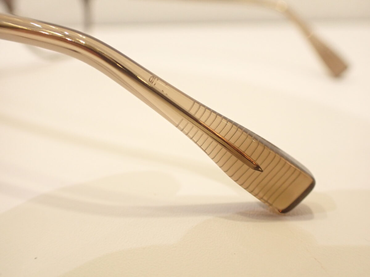 全く無駄のないミニマルなフレーム｜E5eyevan「p22」-EYEVAN E5 eyevan 