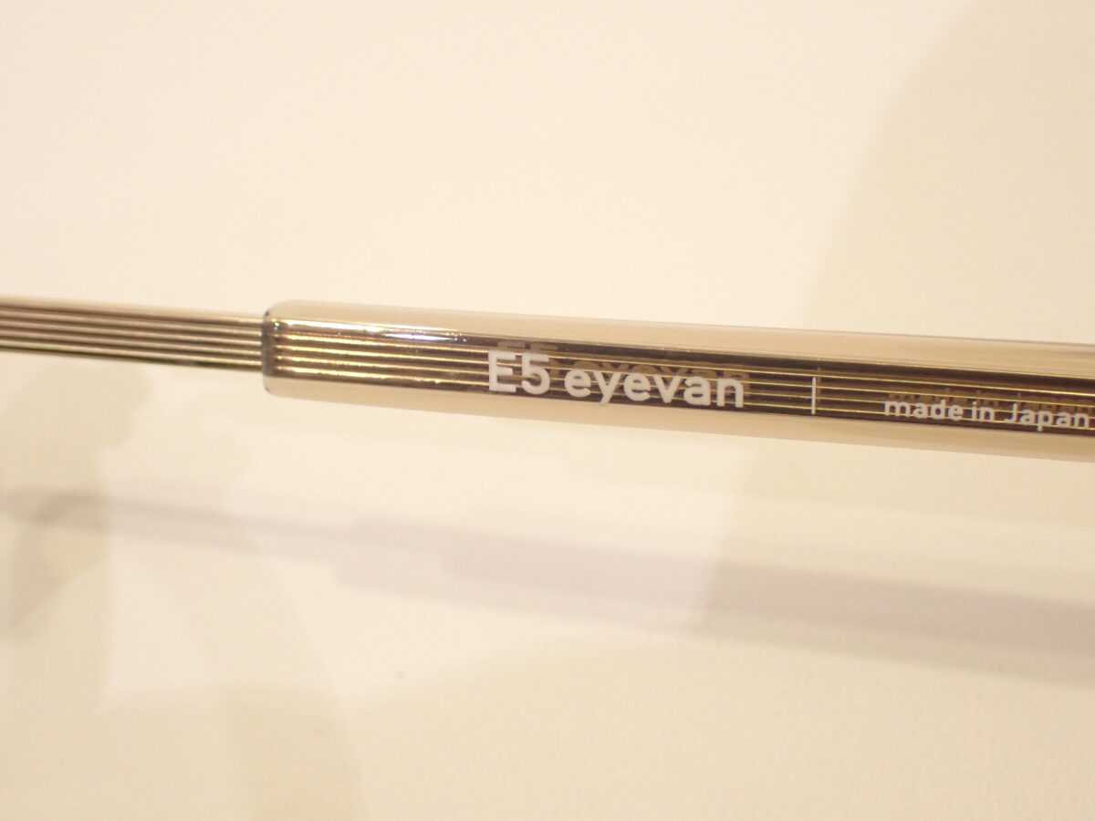 全く無駄のないミニマルなフレーム｜E5eyevan「p22」-EYEVAN E5 eyevan 