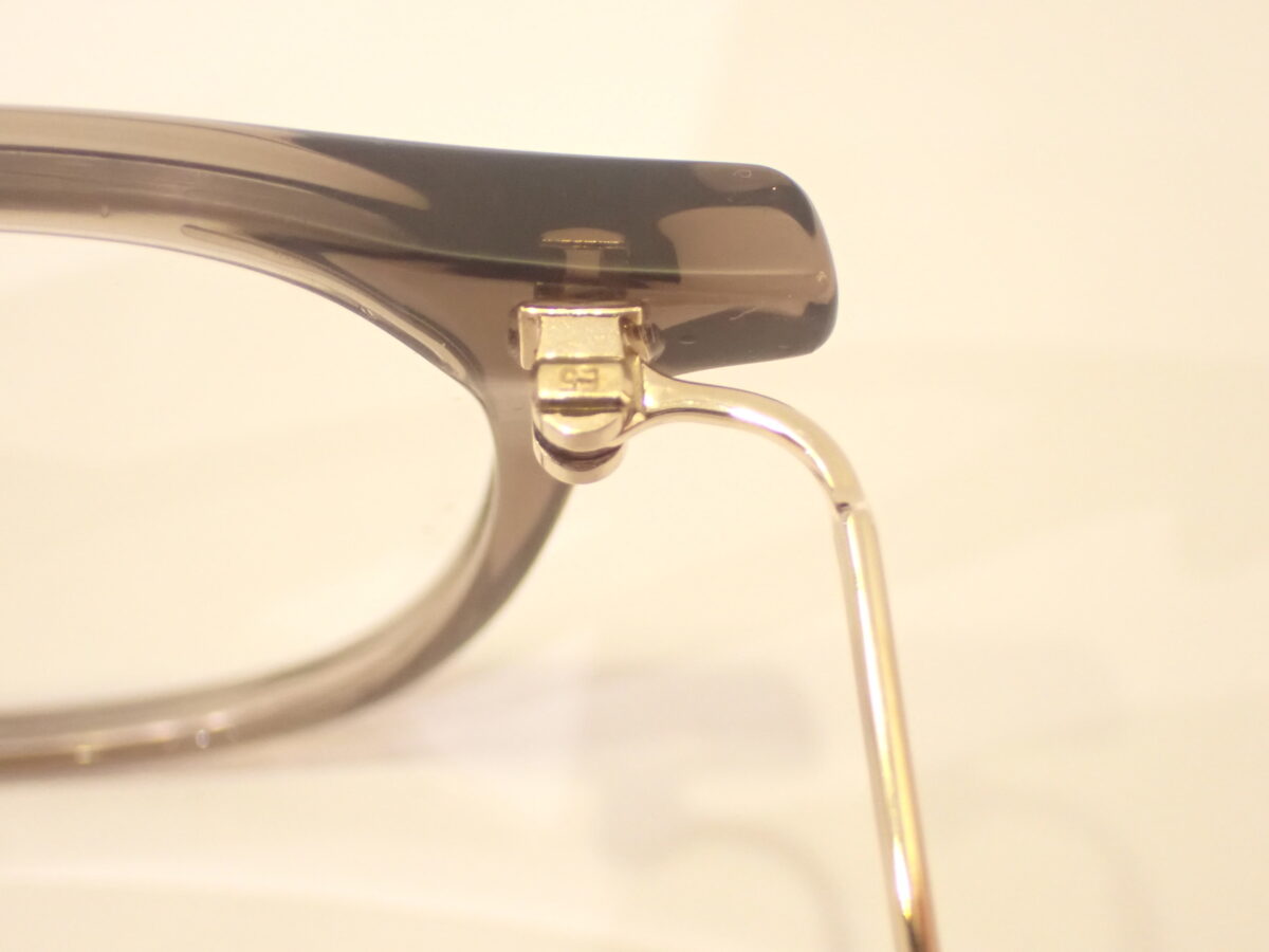 全く無駄のないミニマルなフレーム｜E5eyevan「p22」-EYEVAN E5 eyevan 