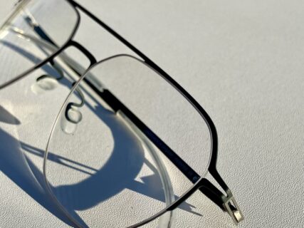 ミニマムに仕上げたツーブリッジ｜マイキータ（MYKITA）「IMBA」