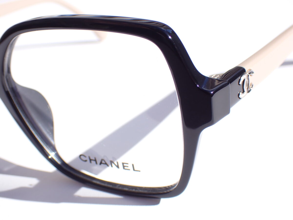 画像 ブラック×ベージュのバイカラー切り返しテンプル|CHANEL(シャネル) 3473A-CHANEL