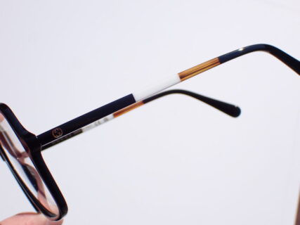 細身のスクウェアシェイプフレーム｜GUCCI(グッチ) GG1003O