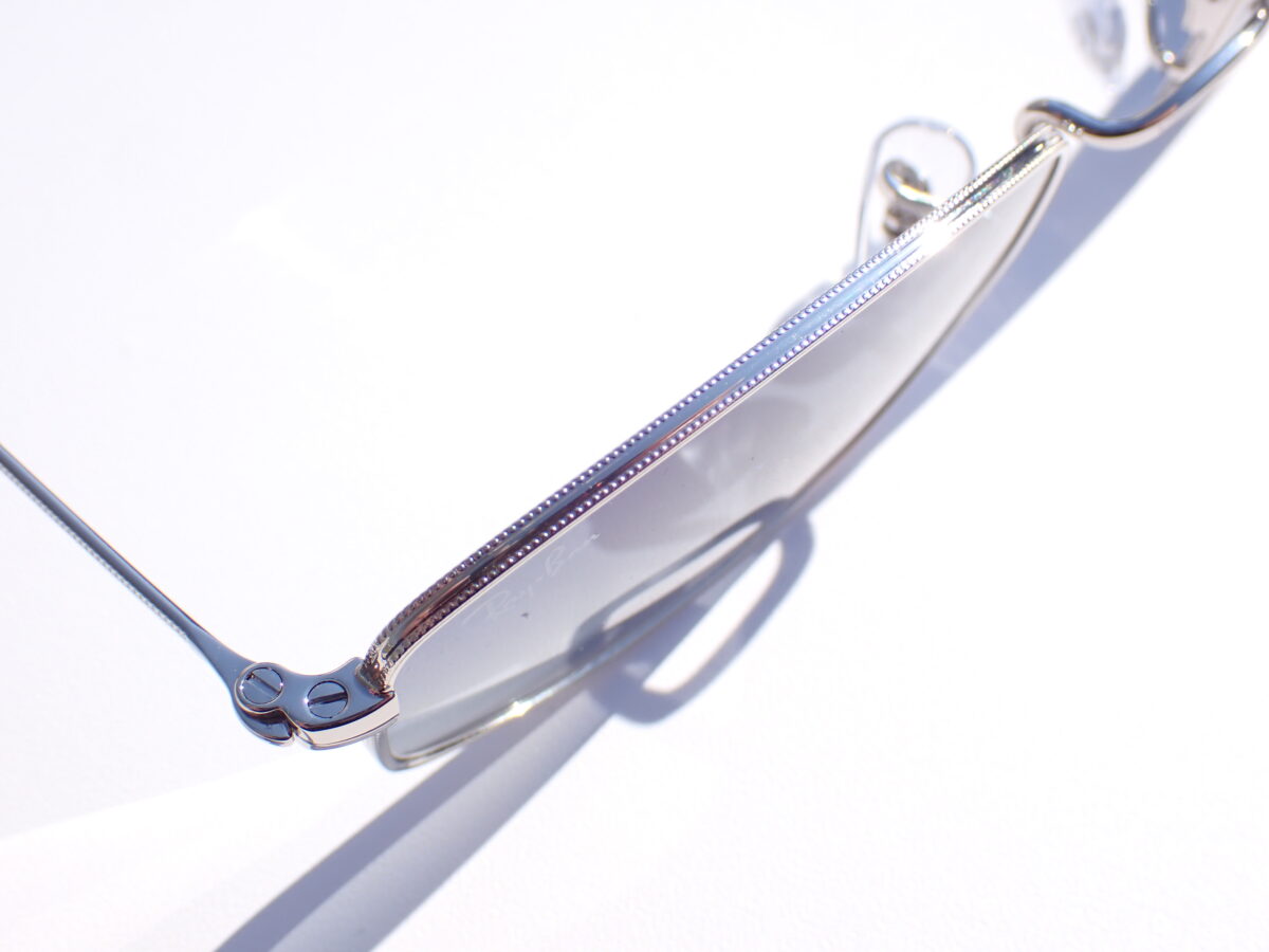 スマートな印象のメタルサングラス｜Ray Ban(レイバン) RB3832-Ray Ban 