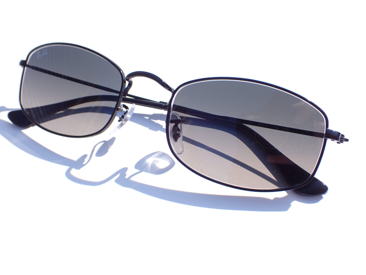 スマートな印象のメタルサングラス｜Ray Ban(レイバン) RB3832-Ray Ban 
