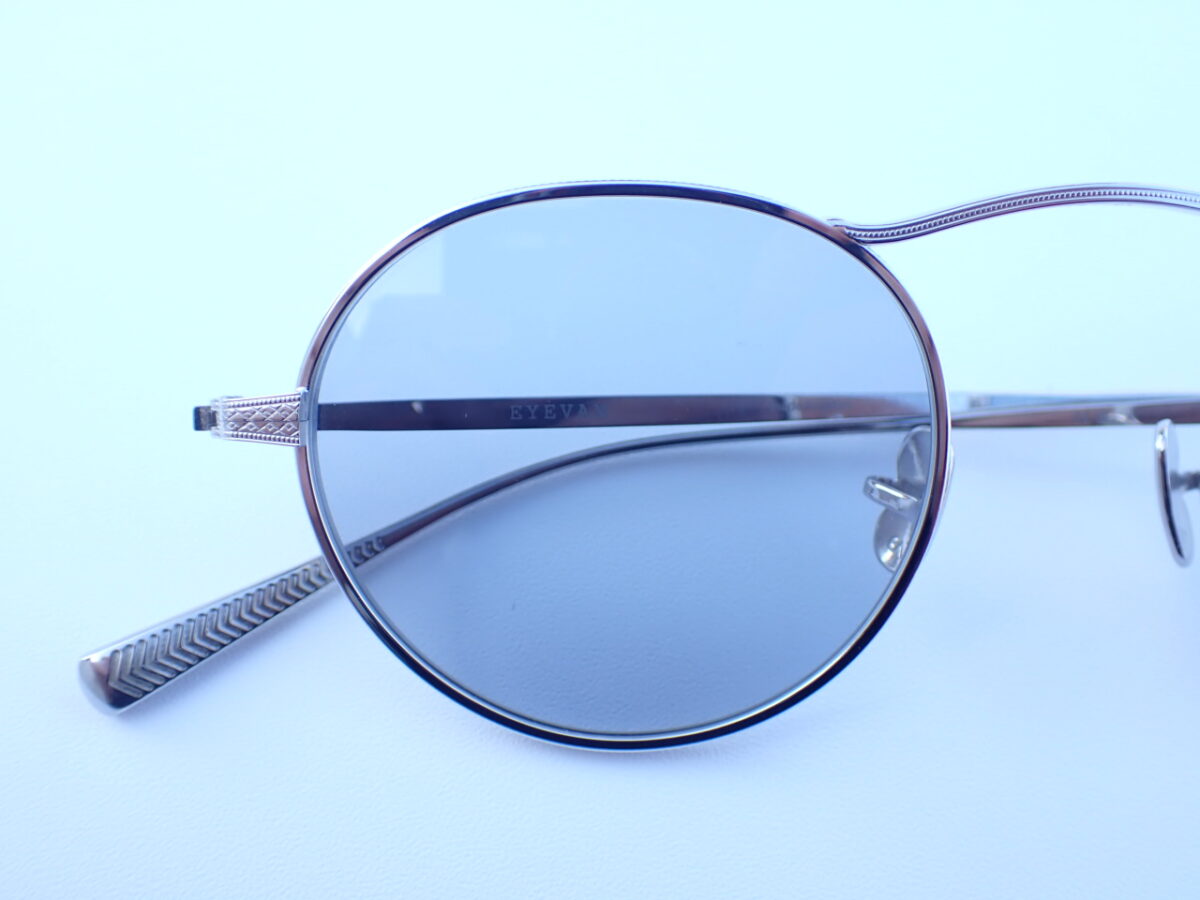 彫刻とラインが美しいメガネ｜EYEVAN(アイヴァン）「Safari」