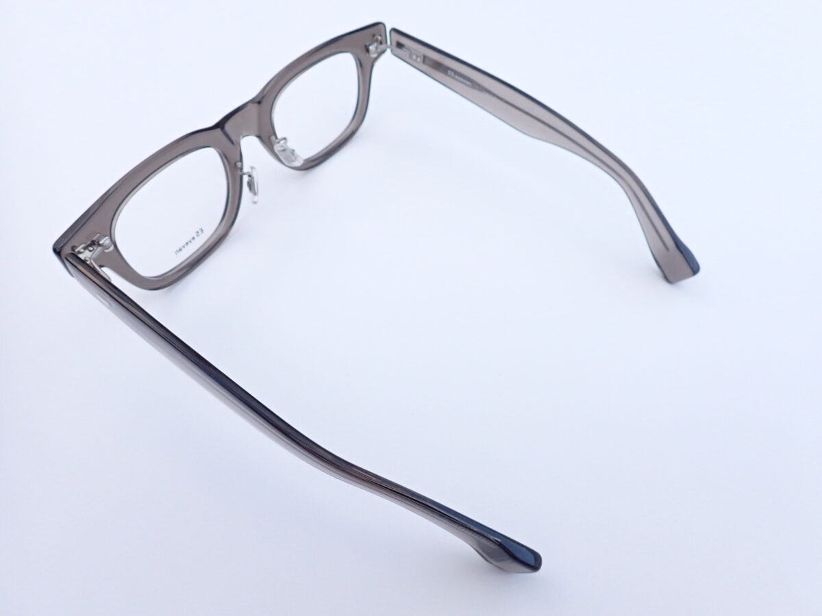 E5eyevan（イーファイブアイヴァン）の新作太セル「p25」-E5 eyevan 