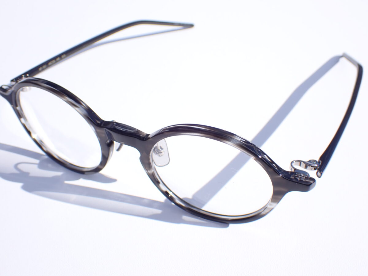 意外とゆったりとした！？リムが細めの丸メガネ｜999.9(フォーナインズ) NP-767-999.9 