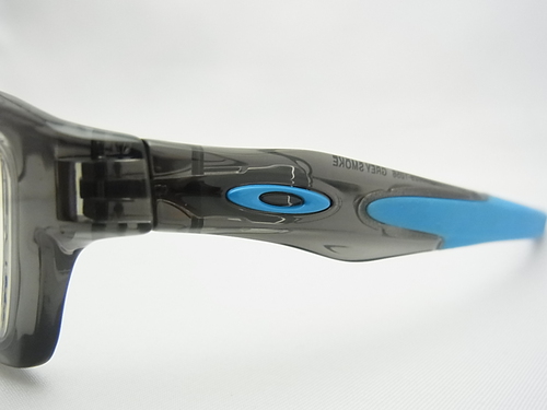 ビジネスもスポーツもこの一本★CROSSLINK-OAKLEY 