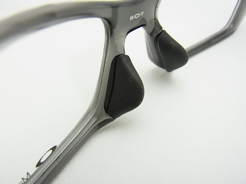 ビジネスもスポーツもこの一本★CROSSLINK-OAKLEY 