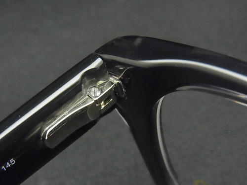 TOM FORD（トムフォード） 新作 TF5252-TOM FORD 