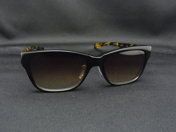 999,9 feelsun（フォーナインズ・フィールサン） F-03AP-999.9 feelsun 
