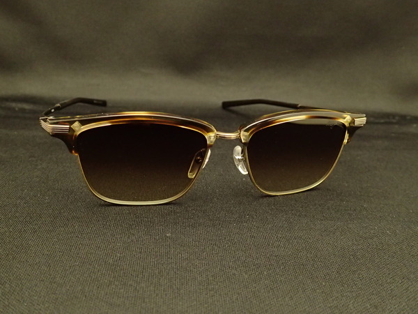 999,9 feelsun（フォーナインズ・フィールサン） F-02M 在庫状況-999.9 feelsun 