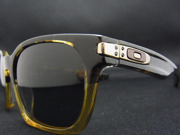 OAKLEYオークリーサングラス GRAGEROCK LX(ガレージロック エル