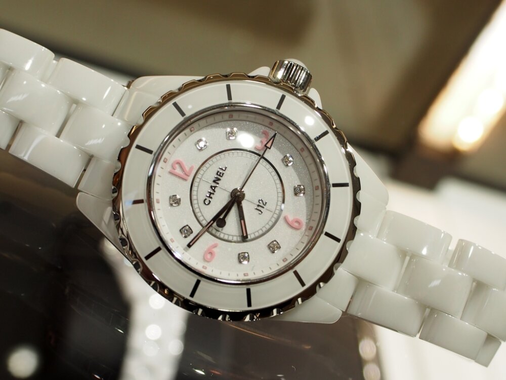 j12 シャネル　時計 J12 ブラック - スイスウォッチ | CHANEL シャネル