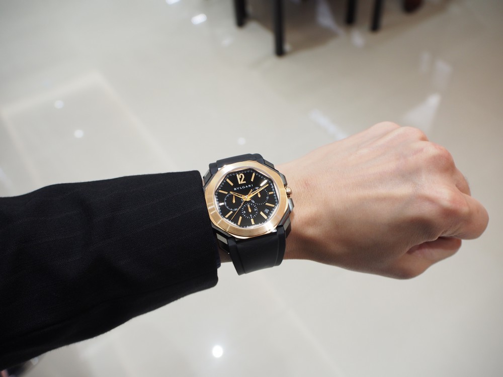 男らしさのある時計、入荷しました。「ブルガリ・オクト