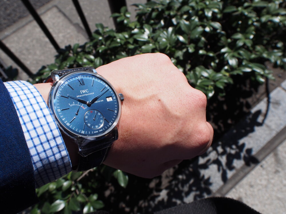 定期的にゼンマイの巻き上げが必要な手巻き式時計に愛着が深まる / IWC