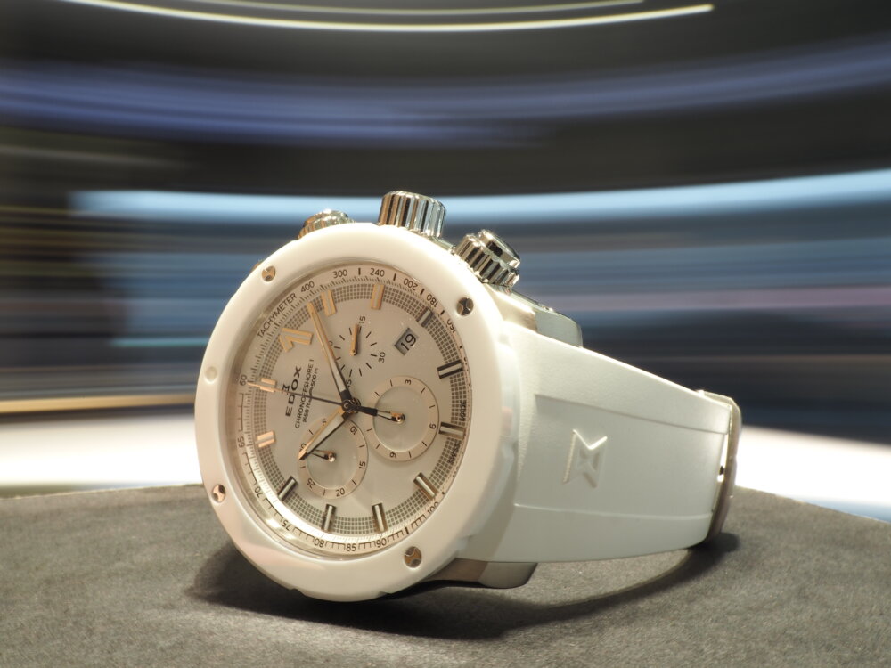 EDOX クォーツ デッドストック腕時計 ゴールド/ホワイト エドックス】クオーツでも高性能なダイバーズウォッチ「クロノ