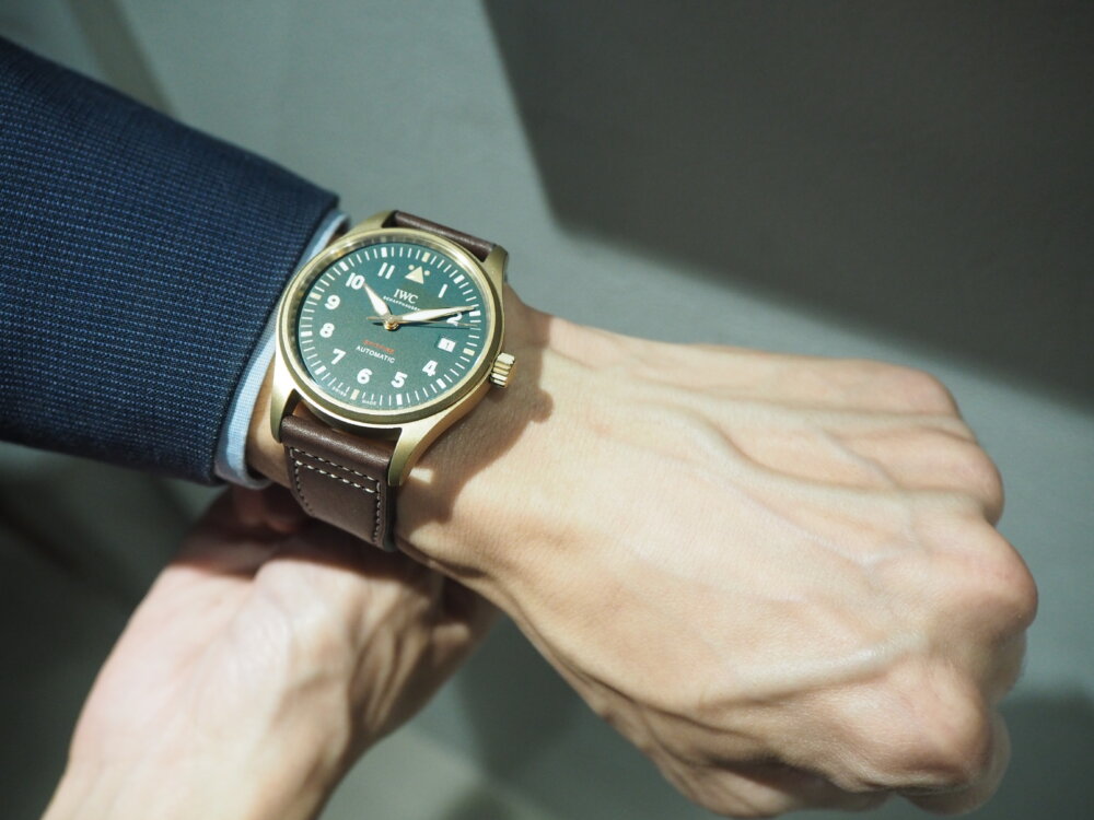 IWC】新作入荷情報。ブロンズ×自社製ムーブメント「パイロット