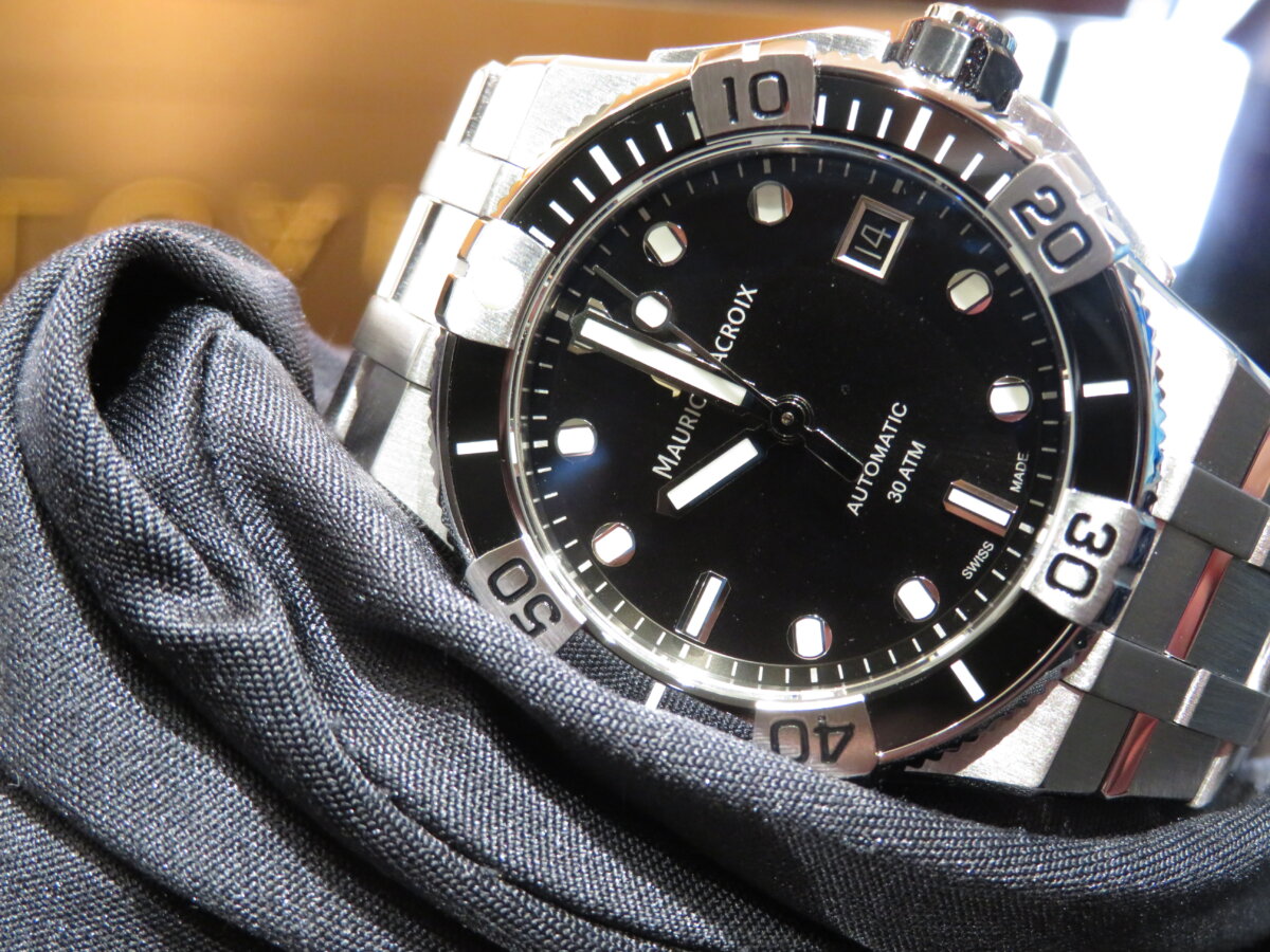 サイズダウンでも腕元の存在感は健在…。モーリスラクロア「アイコン