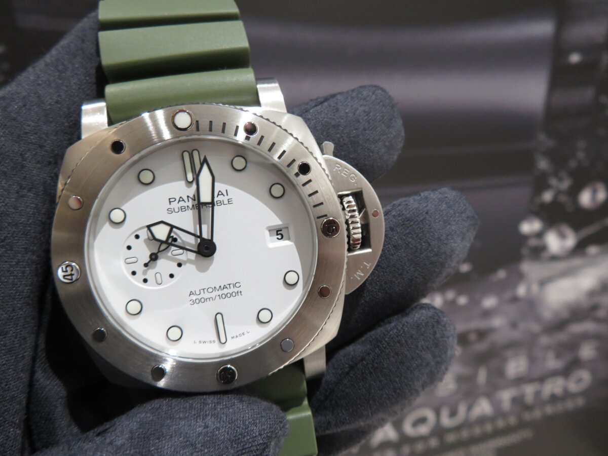 NEWカラーで再登場…。サブマーシブル44mm パネライ「クアランタ