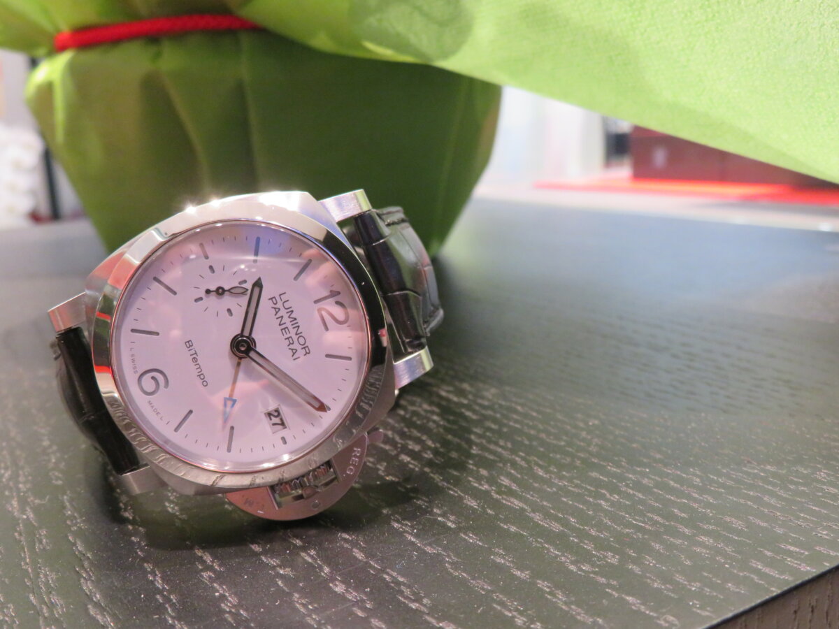 PANERAI 】 40mmのGMT搭載モデル「ルミノール クアランタ BiTempo」が