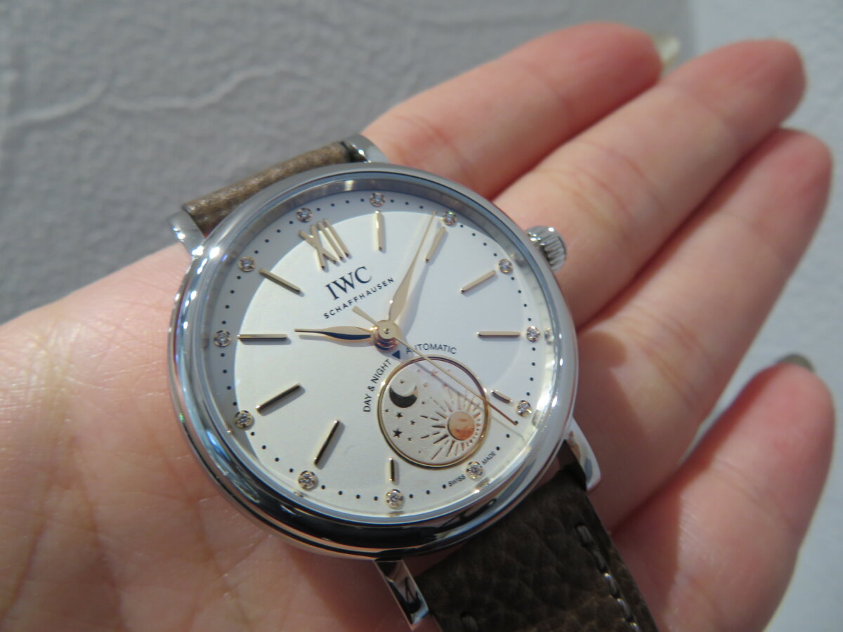 【 IWC 】太陽と月との永遠のダンスを腕に乗せて…気品ある「ポートフィノ・オートマティック デイ&ナイト 34」-IWC -IMG_0747