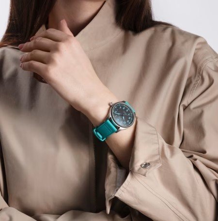 【 IWC 】初入荷！ブラック文字盤にチームカラーの「グリーン」が映えるパイロット・ウォッチの新作をご紹介。-IWC -15viodar