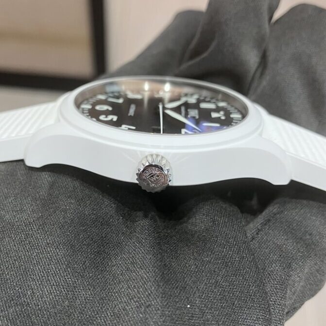 【 IWC 】「レイク・タホ」の冬景色からインスピレーションを得たホワイトセラミックの新作モデルをご紹介。-IWC -IMG_4547-1-edited