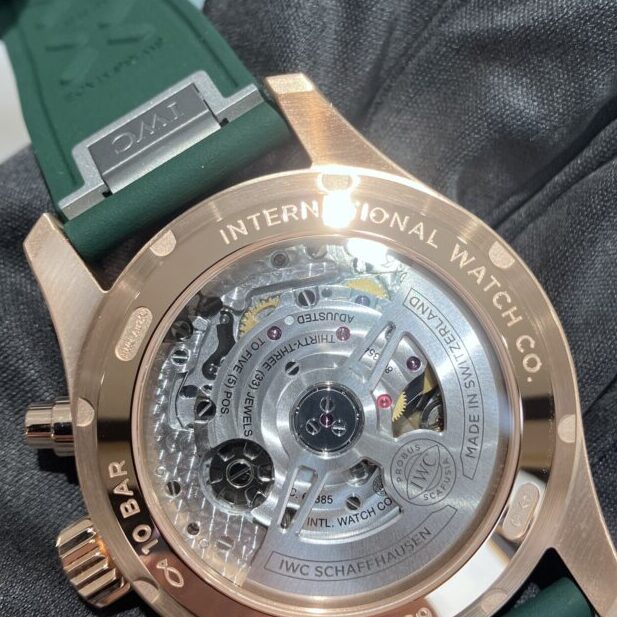 【 IWC 】飛行士のための計器として考案された「パイロット・ウォッチ」から個性的なモデルをご紹介。-IWC -IMG_4664-edited