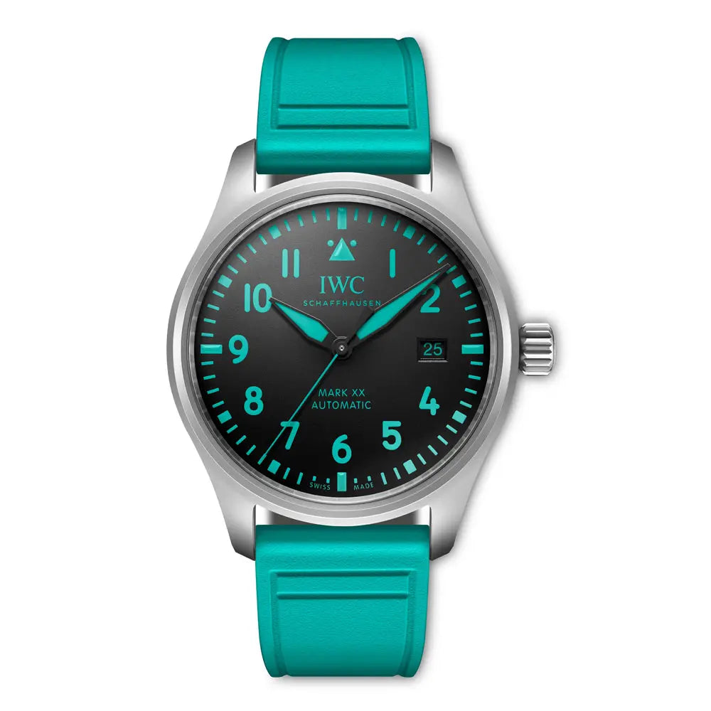 【 IWC 】初入荷!ブラック文字盤にチームカラーの「グリーン」が映えるパイロット・ウォッチの新作をご紹介。-IWC -w12602_jpg1