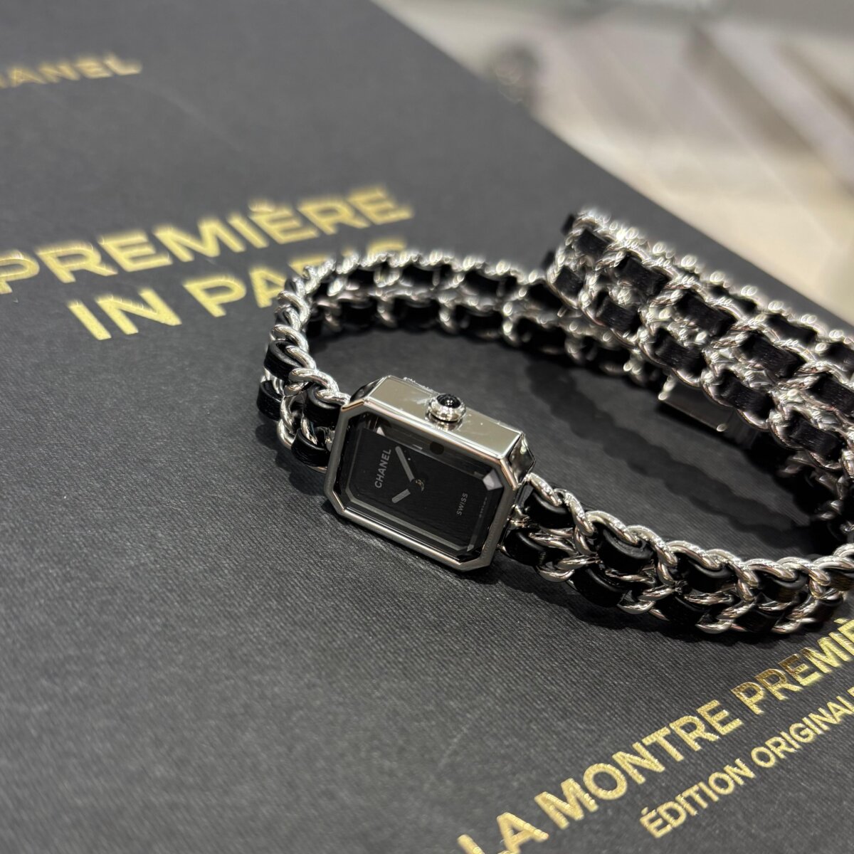 【 シャネル 】最新モデル入荷のご案内「プルミエール アイコニックチェーン ダブルロウ」-CHANEL -IMG_0462