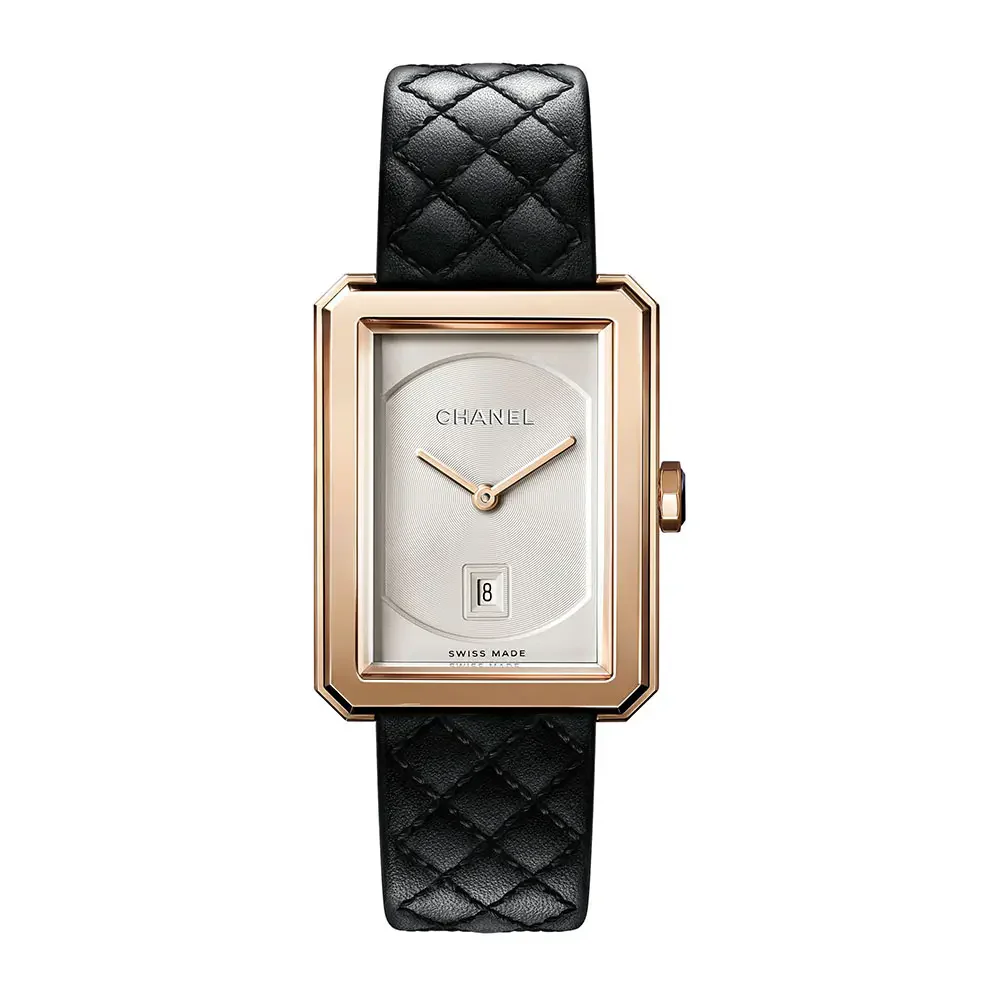 【 シャネル 】上品なベージュゴールドが人気の「ボーイフレンド」サイズ比較-CHANEL -w4103_jpg