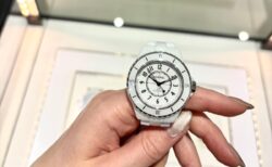 【 シャネル 】ウォッチメイキングにおける革新をもたらしたシャネルの「J12」