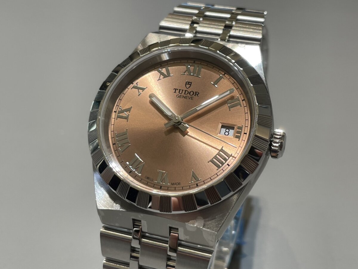 【チューダー】実はみんな５円玉と同じ！？チューダーが魅せる「文字盤」-TUDOR -S__111263762