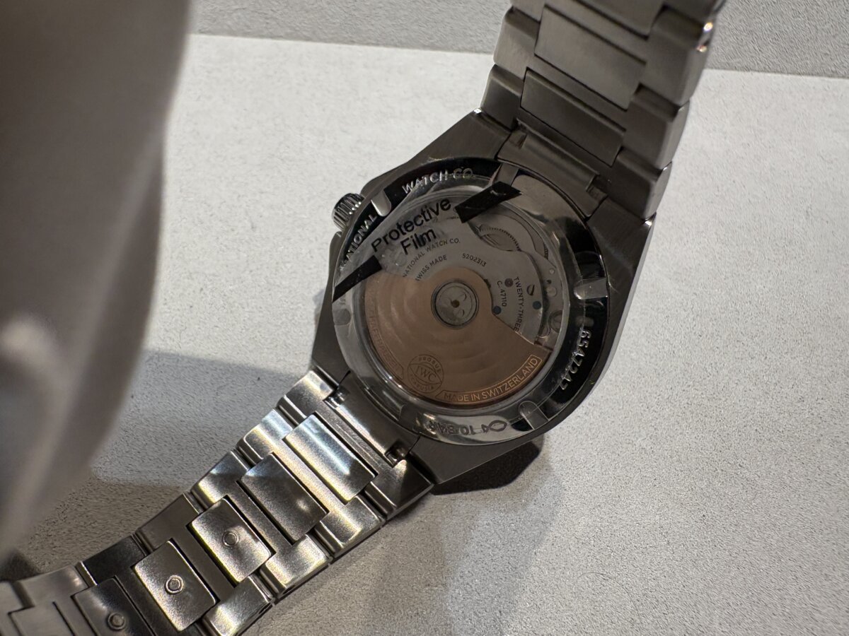 IWC 2025年新作モデル「インヂュニア・オートマティック 35」登場　サイズダウンだけでなく、シースルーバック仕様-IWC -IMG_8167