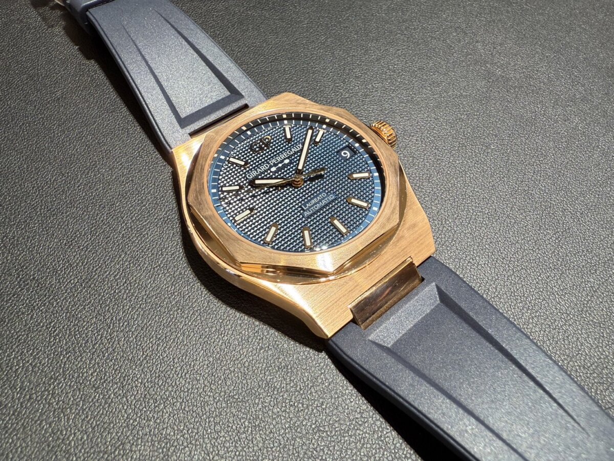 【ジラール・ぺルゴ】高級感だけではない!金無垢の魅力に迫る。「ロレアート 42MM」-GIRARD-PERREGAUX -S__62308362_0