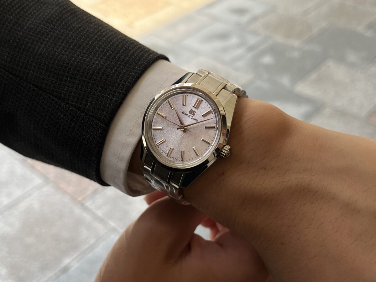 画像 【グランドセイコー】紫のニュアンスが美しい - SBGW323 --Grand Seiko -IMG_2436