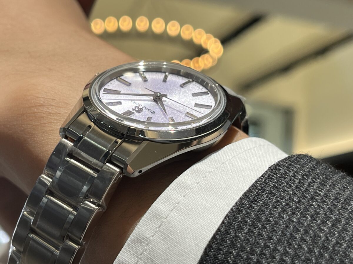 画像 【グランドセイコー】紫のニュアンスが美しい - SBGW323 --Grand Seiko -IMG_2441