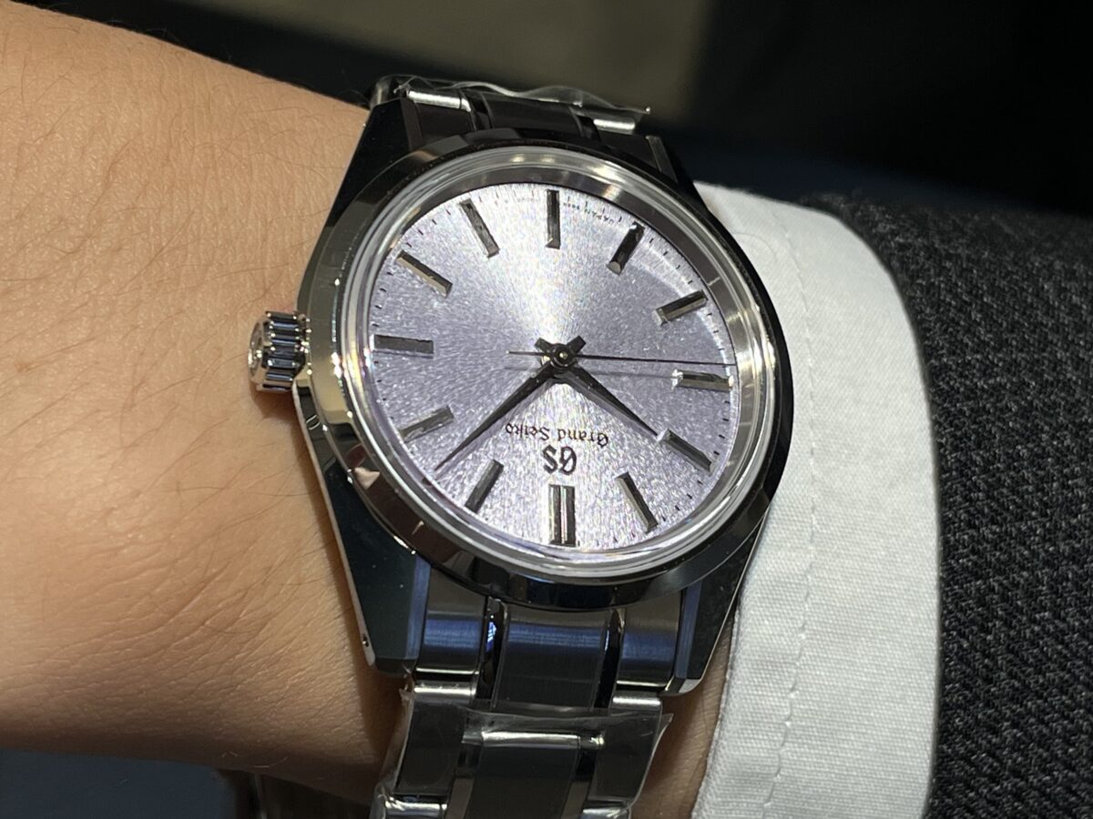 画像 【グランドセイコー】紫のニュアンスが美しい - SBGW323 --Grand Seiko -IMG_2442